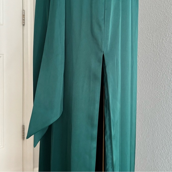 LIV FOSTER Green Cowl Neck Maxi Dress Satin Gown Wedding Formal Party Size 2 - Picture 8 of 14